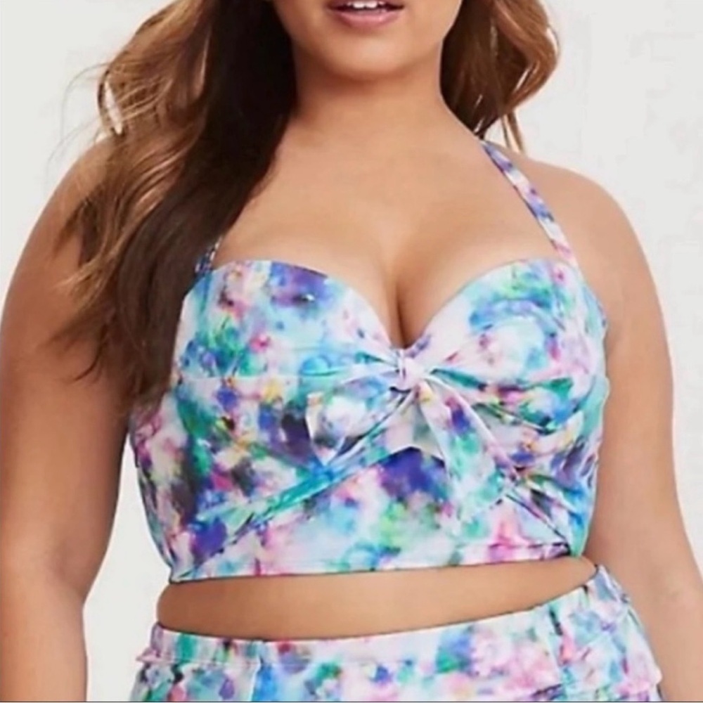 Torrid Multicolor Abstract swim Set - Picture 4 of 11